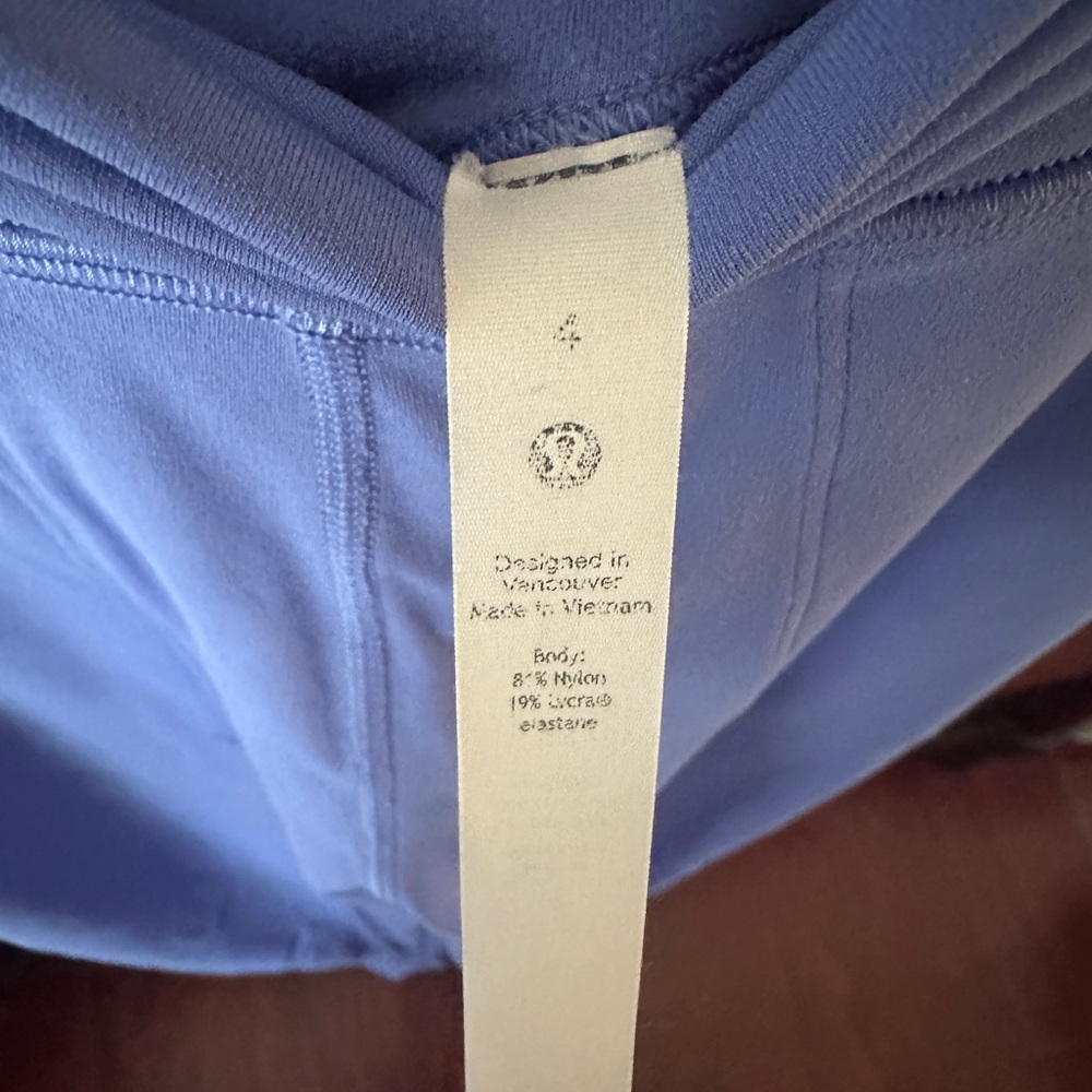 Lulu lemon Align high rise joggers size 4 blue